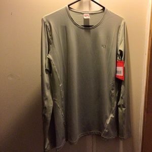 Kari Traa wicking top NWT